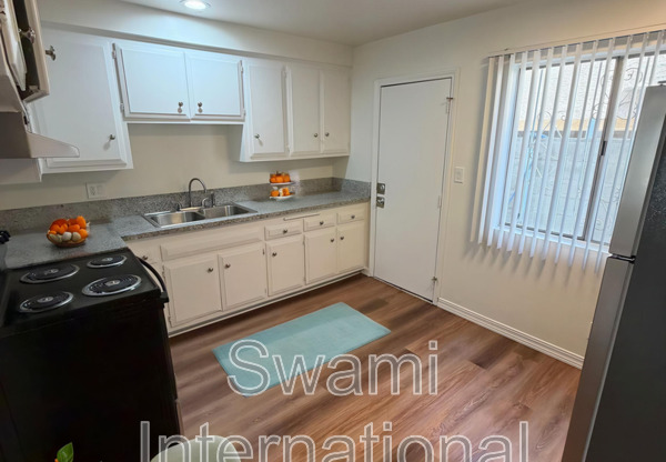 1707 W 144 ST