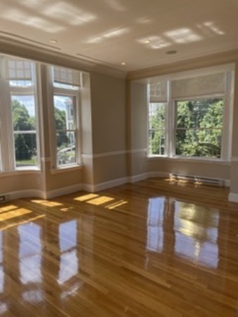 22 BEACON ST