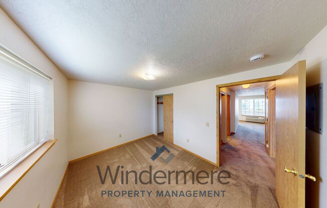 2 beds, 1 bath, 828 sqft, $1,095, Unit 71