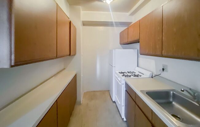 Studio, 1 bath, 478 sqft, $1,535, Unit 540-6F