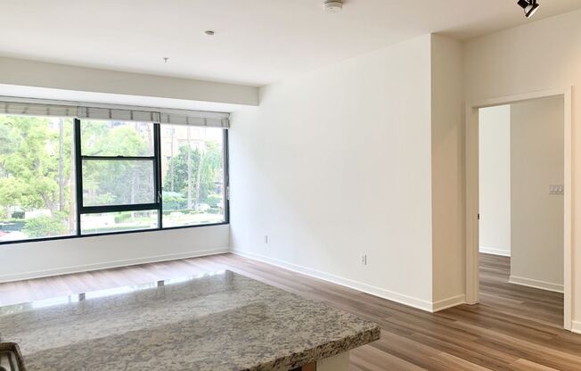 2 beds, 2 baths, 879 sqft, $3,595, Unit 201 P