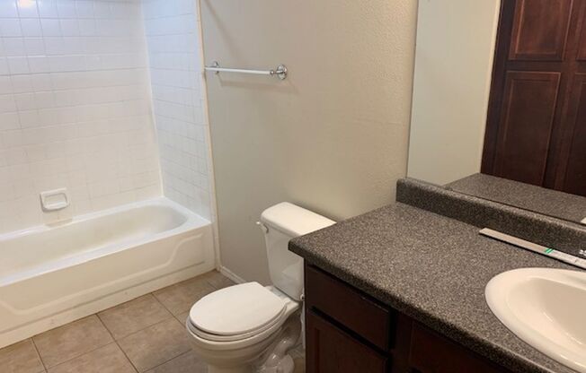 2 beds, 2 baths, $1,395, Unit #1020