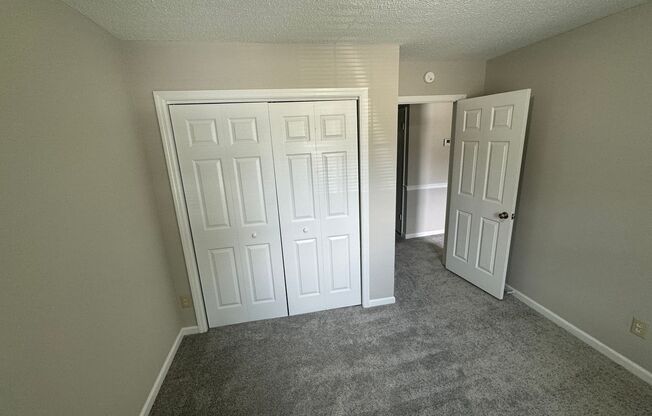 2 beds, 1 bath, $1,000