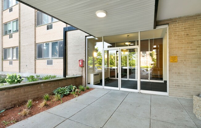1 bed, 1 bath, 680 sqft, $2,150, Unit G3