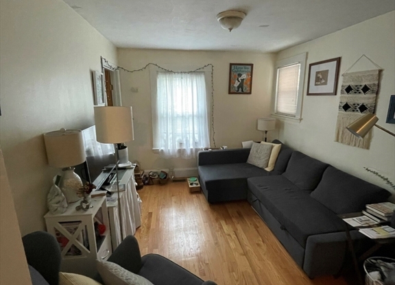 17 Bay St