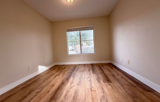 4 bedroom near lots of shopping and restaurants