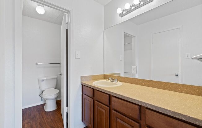 2 beds, 2 baths, $1,470, Unit D-7