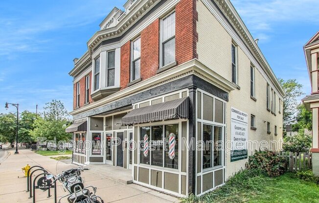 1153 MADISON AVE SE