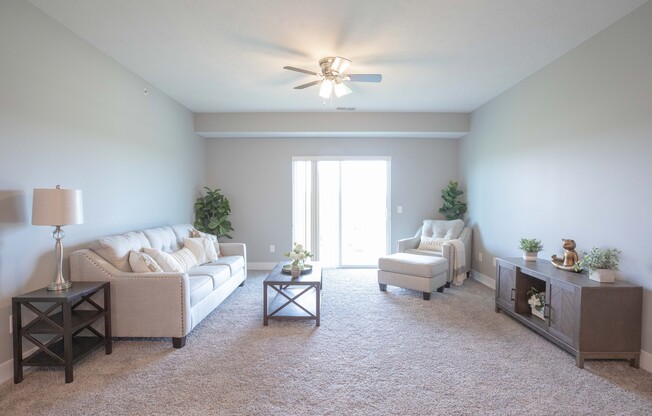 2 beds, 2 baths, 1,070 sqft, $1,390, Unit 303 - Alder