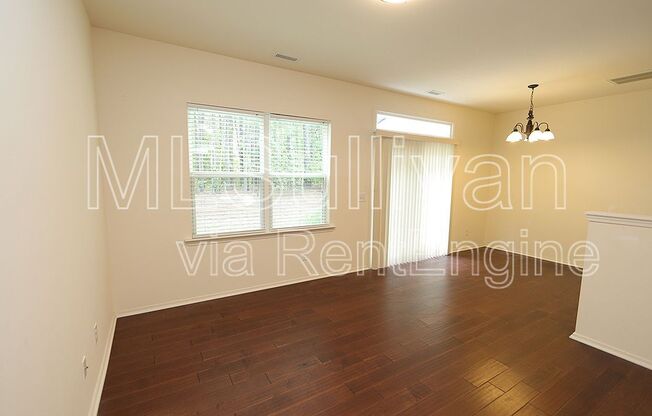 3 beds, 2.5 baths, 1,304 sqft, $1,760, Unit 105