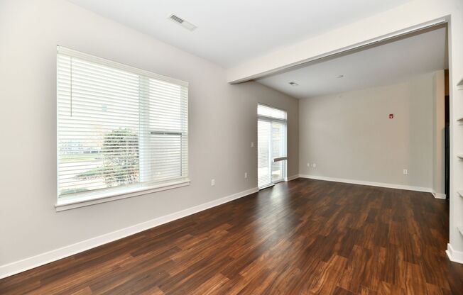 Studio, 1 bath, 596 sqft, $1,249, Unit MZ104