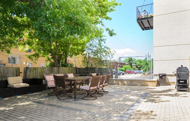 2 beds, 2 baths, 900 sqft, $2,550, Unit 406