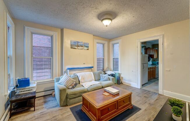 22 Lynwood