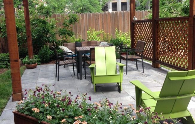 1 bed, 1 bath, 584 sqft, $1,250, Unit C-35