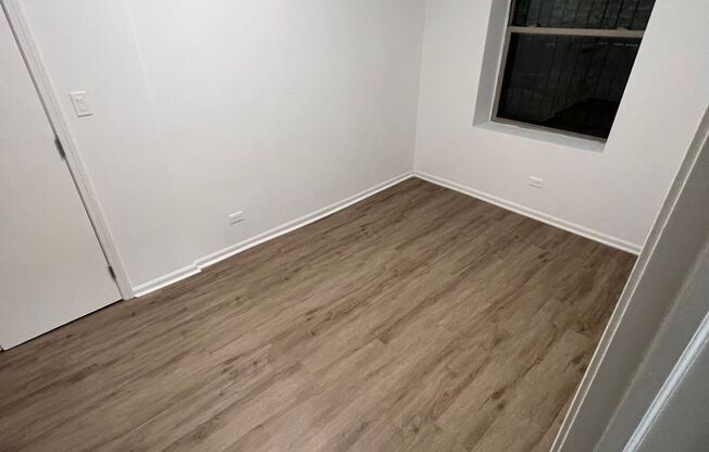 2 beds, 1 bath, $1,795, Unit 101