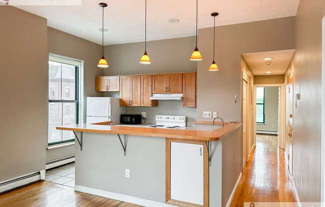 493 MASSACHUSETTS AVE