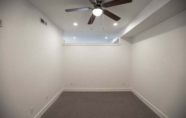 1 bed, 1 bath, 787 sqft, $1,750, Unit Unit 402
