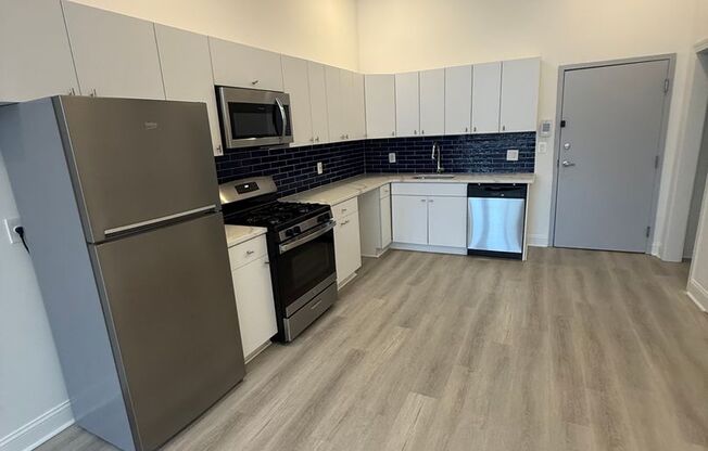 2 beds, 1 bath, 765 sqft, $1,500, Unit Unit 319