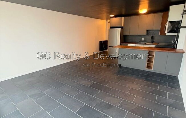 Studio, 1 bath, 500 sqft, $2,400, Unit 901