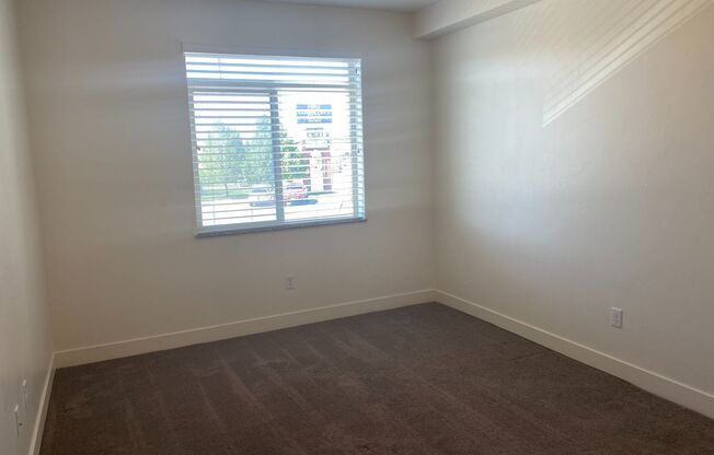 2 beds, 2 baths, 964 sqft, $1,550, Unit 332
