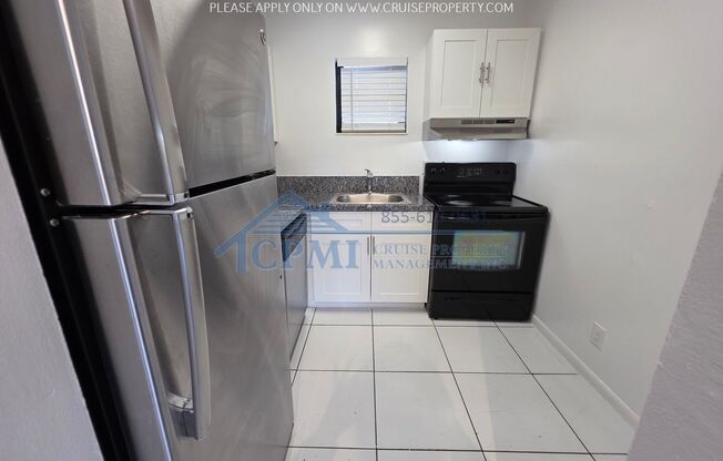 2 beds, 1 bath, 896 sqft, $2,250, Unit B405