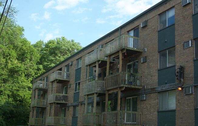 2 beds, 1 bath, 650 sqft, $1,195, Unit 3060-302