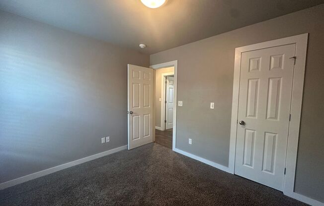 3 beds, 2 baths, $1,495