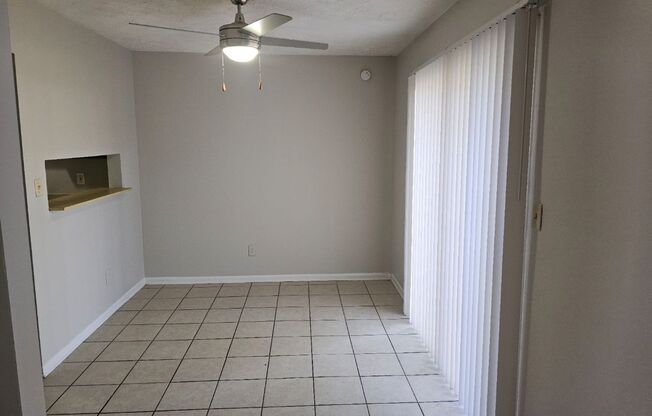 2 beds, 1.5 baths, $1,400