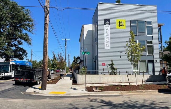 The Hannah- Brand New location! Available Now! 4 Weeks Free!