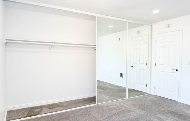 1 bed, 1 bath, 660 sqft, $2,300, Unit 116R