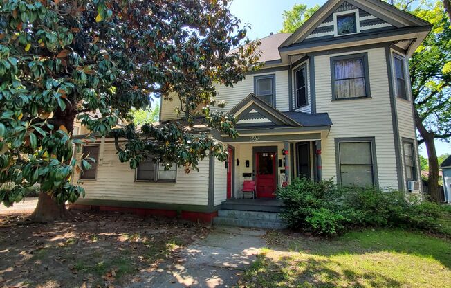 669 Percy Street