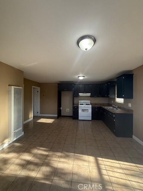 1232 E 68 ST