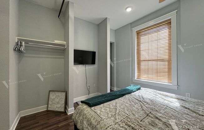 Studio, 1 bath, $1,000, Unit 208D