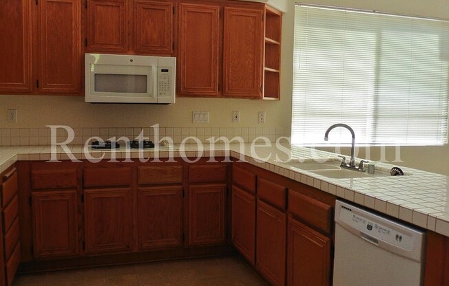 3 beds, 2 baths, $3,750