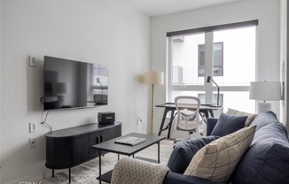 Studio, 1 bath, 599 sqft, $2,221, Unit 815