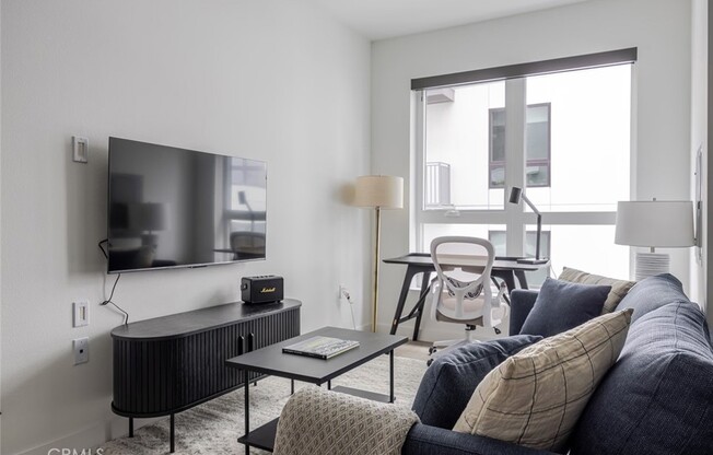 Studio, 1 bath, 599 sqft, $2,221, Unit 815