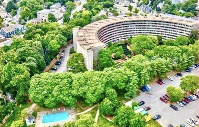 2 beds, 1 bath, 850 sqft, $2,675, Unit T-37