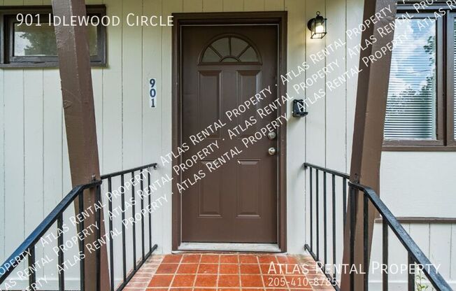 901 IDLEWOOD CIR