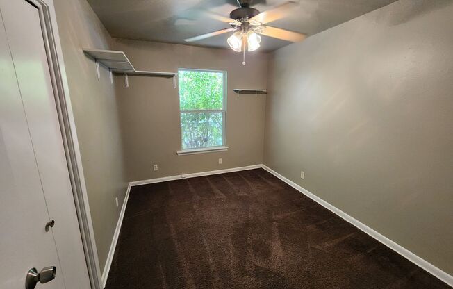 3 beds, 1 bath, $2,550