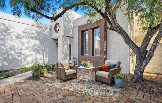 Newly remodeled and pristine in Scottsdale!
