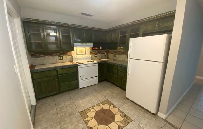2 Bedroom 1 Bath Duplex in Winter Park for RENT!
