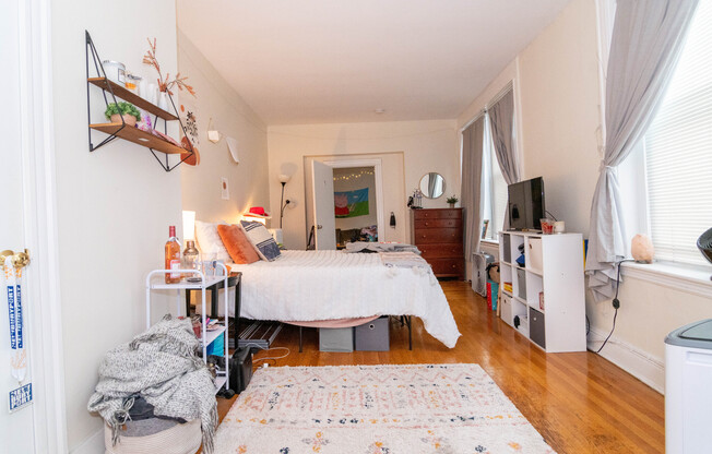 1232 Beacon St Apt 2