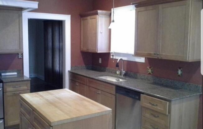 323 FURR DR