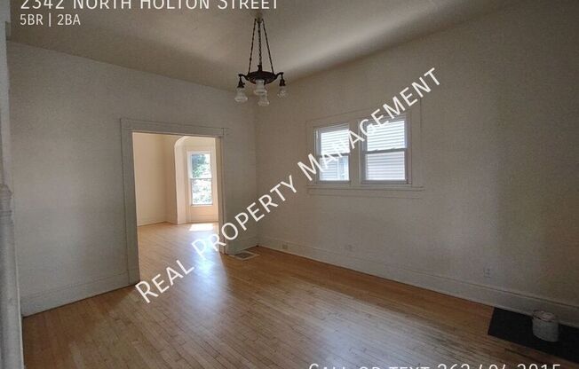 2342 N HOLTON ST