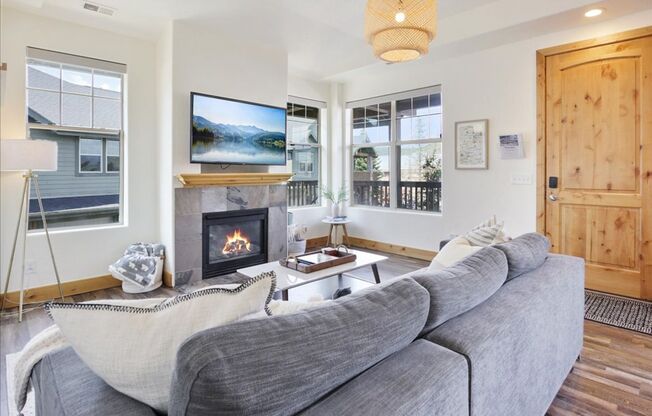 Redstone Condo with A/C and 1 Car Garage