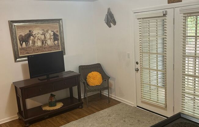 1 bed, 1 bath, 600 sqft, $1,350, Unit 190116D