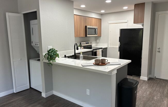 1 bed, 1 bath, 748 sqft, $2,810, Unit F-210