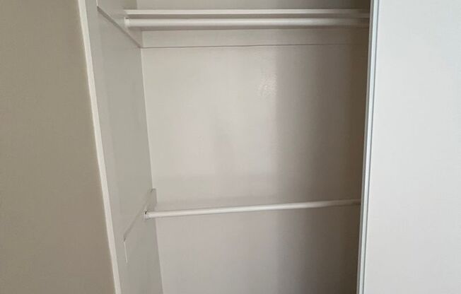 1 bed, 1 bath, 700 sqft, $2,050, Unit 317