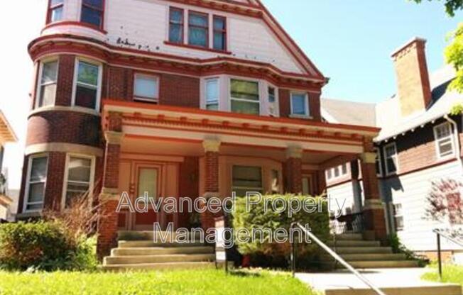 3113 W MCKINLEY BLVD