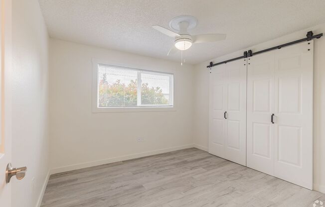 2 beds, 1 bath, 766 sqft, $1,695, Unit 34